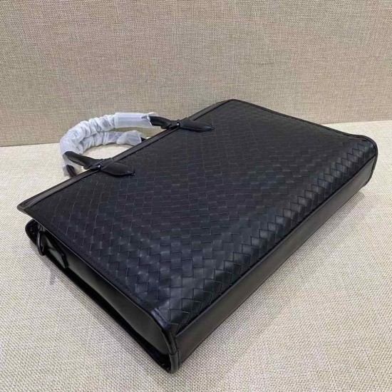 **ボッテガ・ヴェネタ メンズ イントレチャート 胎牛革カーフレザー ブリーフケース ブラック**