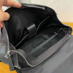 エルメス メンズ 馬車ロゴエンボス 本革 フラップ ダブルバックル バックパック リュックサック ブラック 男女兼用