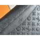 ルイ・ヴィトン メンズ ヴォワヤージュ・メッセンジャー PM モノグラム・シャドウ 本革 フラップ ショルダーバッグ M25121 男女兼用