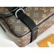 ルイ・ヴィトン メンズ LV トレイル・メッセンジャー モノグラム・マカサー 本革 フラップ 2WAY ショルダーバッグ M46972 男女兼用