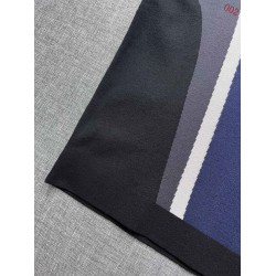 ルイ・ヴィトン 2026早秋 カラーブロック V字切替 LVロゴ刺繍 クルーネック 半袖ニットソー ネイビー系 メンズ レディース