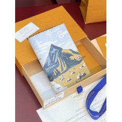 ルイヴィトン メンズ レディース モノグラム 山岳風景プリント クーヴェルテュール パスポール パスポートカバー トラベルケース M3A084