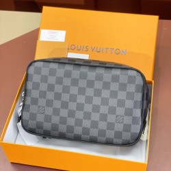 ルイヴィトン メンズ ダミエ・グラフィット トゥルース・トワレ GM クラッチバッグ セカンドバッグ 洗面用具入れ M47521