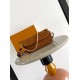 ルイヴィトン レディース スエード モノグラム ウォレット オン チェーン アイビー WOC チェーン 2WAY ショルダーバッグ キャメル M82210