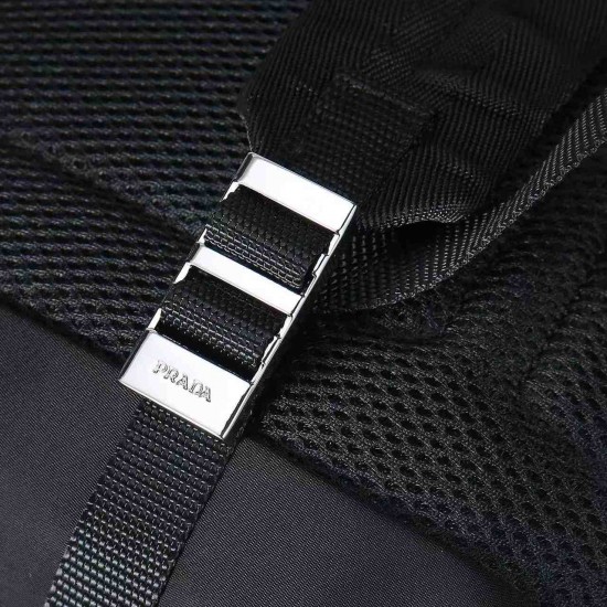 プラダ メンズ Re-Nylon サフィアーノレザー トライアングルロゴ バックパック リュックサック ブラック 175代工 男女兼用