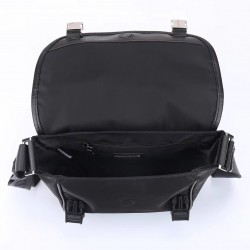 プラダ メンズ Re-Nylon サフィアーノレザー フラップ ダブルバックル トライアングルロゴ メッセンジャーバッグ ショルダーバッグ ブラック 175代工 男女兼用