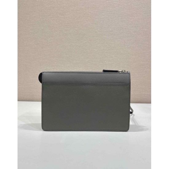 プラダ メンズ サフィアーノレザー 本革 マグネット外ポケット トライアングルロゴ クラッチバッグ セカンドバッグ グレー 2VF032 男女兼用