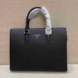 プラダ メンズ ウェーブ型押しレザー 本革 ダイヤルロック 2WAY ブリーフケース ビジネスバッグ 書類かばん ブラック 男女兼用