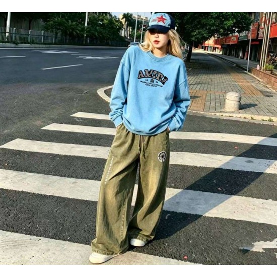 AMIRI 2026秋冬新作 スノーウォッシュ カレッジロゴ クルーネックスウェットシャツ 天蓝色 男女兼用 メンズ レディース