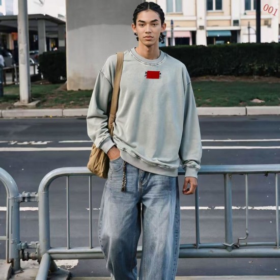 BALENCIAGA 2026秋冬新作 スノーウォッシュ テープディテール クルーネックスウェットシャツ 浅灰色 男女兼用 メンズ レディース