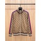 GUCCI グッチ 最新秋冬モデル ダブルG総柄 レッド＆ブルー ウェビングライン スタンドカラー トラックジャケット ジャージ ブルゾン キャメル 男女兼用