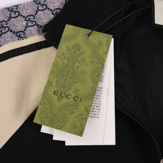 GUCCI グッチ 暗紋GGロゴ ジャカード パイソン調スリーブ 切替 スタンドカラー トラックジャケット ジップアップ ブルゾン ブラック 男女兼用