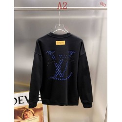 ルイ・ヴィトン 2026AW ビッグVロゴ 中東クリスタル装飾 クルーネック長袖スウェット ロンT 黒 白 メンズ レディース