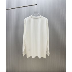 FENDI フェンディ アートグラフィック ロゴプリント クルーネック ロングTシャツ スウェット オフホワイト 男女兼用