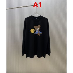 FENDI フェンディ ズッカ柄 ベア グラフィックロゴプリント クルーネック ロングTシャツ スウェット 2色展開 男女兼用