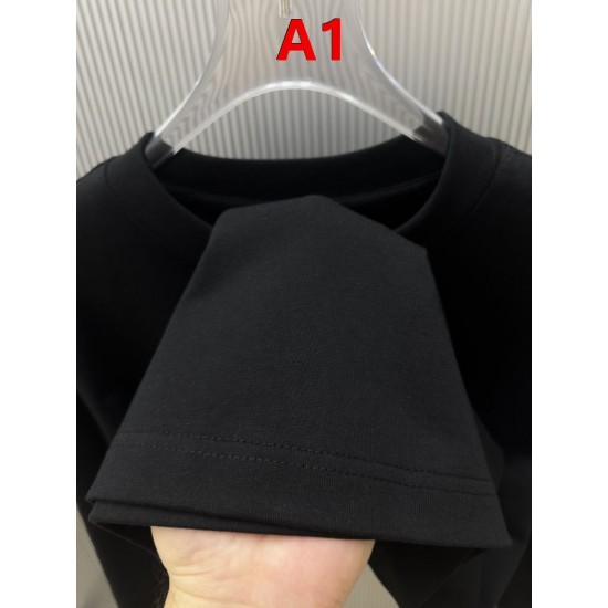 FENDI フェンディ ズッカ柄 ベア グラフィックロゴプリント クルーネック ロングTシャツ スウェット 2色展開 男女兼用