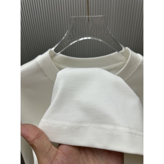 GUCCI グッチ インターロッキングG スター スクエアロゴプリント クルーネック ロングTシャツ スウェット 2色展開 男女兼用